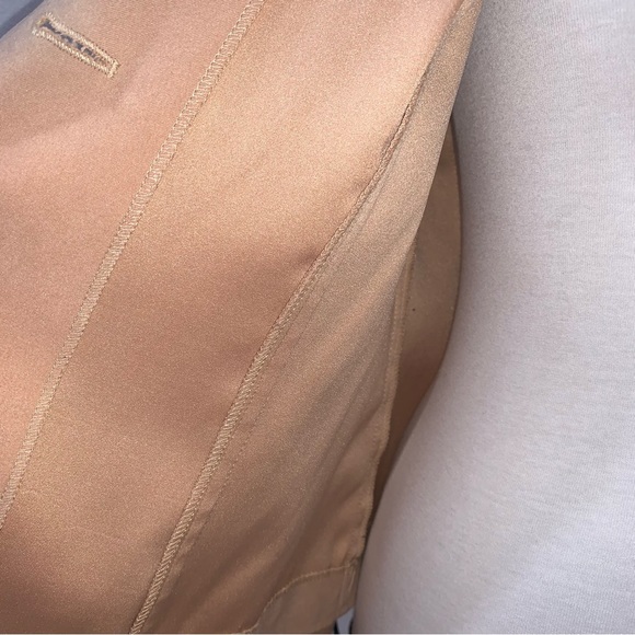 Requirements Size Small Women's Tan Faux Suede (ultra suede) Unlined Blazer - Picture 5 of 7